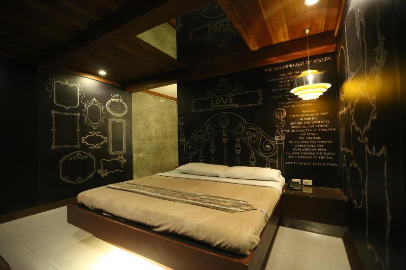 Victoria Court Suites Pasig Εξωτερικό φωτογραφία